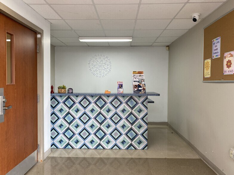 More Photos Of 4300 W Bellfort St, Houston Schools For Lease