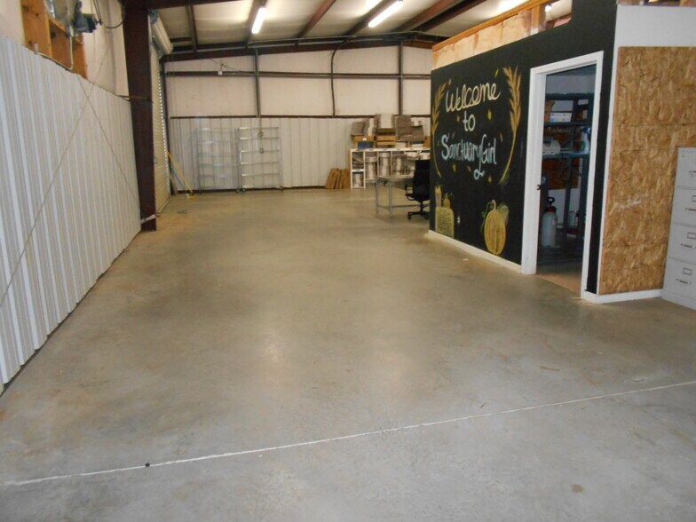 More Photos Of 2325 Jason Industrial Pky, Winston Flex For Lease