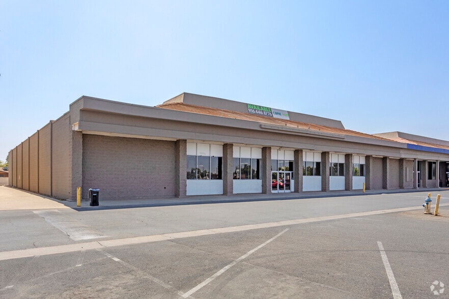 Primary Photo Of 885 W Henderson Ave, Porterville Storefront For Lease