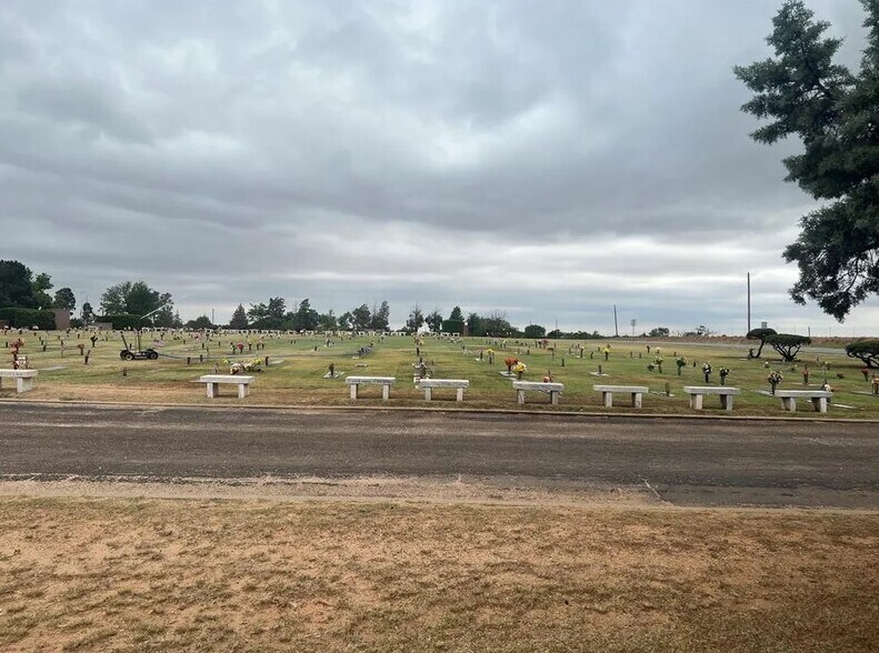 More Photos Of 2834 S State Highway 208, Snyder Cemetery Mausoleum For Sale