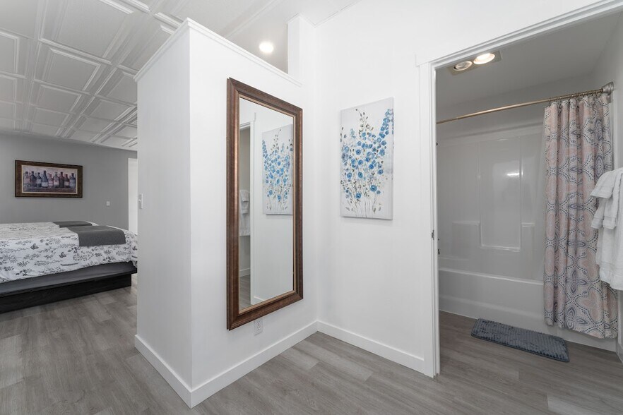 More Photos Of 200 Wapato Ct, Manson Hotel For Sale