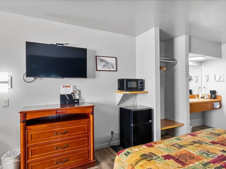 More Photos Of , Hawthorne Hospitality For Sale