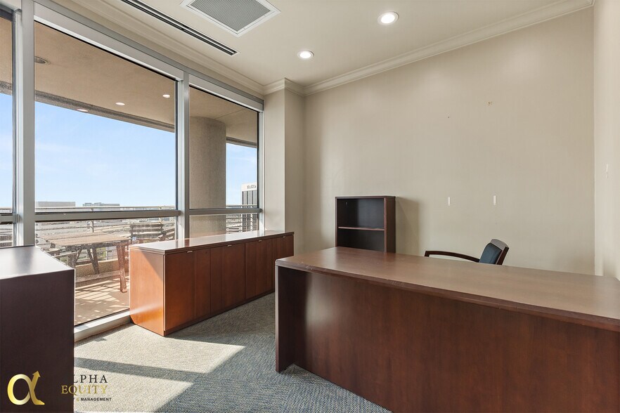 More Photos Of 189 S Orange Ave, Orlando Office Residential For Sale