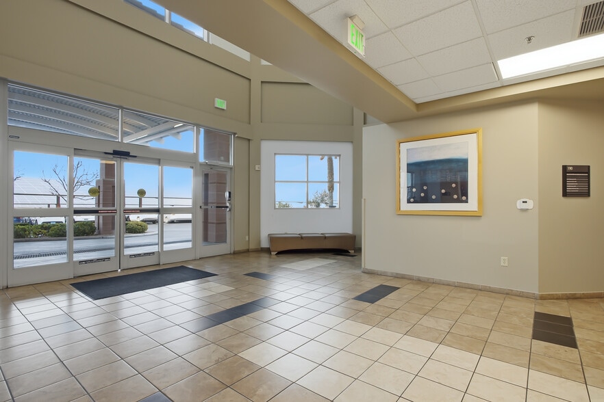 More Photos Of 8285 W Arby Ave, Las Vegas Medical For Lease