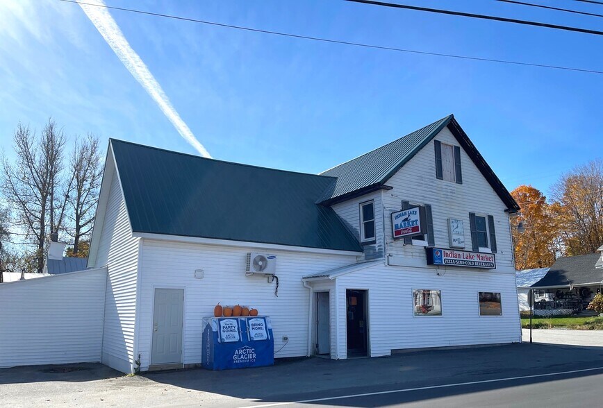 More Photos Of 21 Corinna Road Rd, Saint Albans Convenience Store For Sale