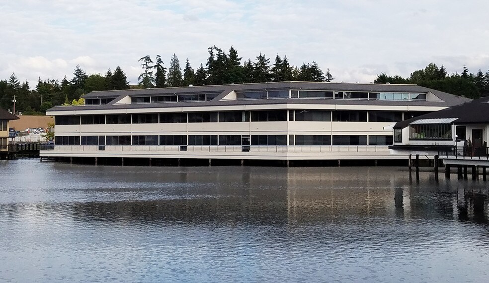 Primary Photo Of 40 Lake Bellevue Dr, Bellevue Office For Lease