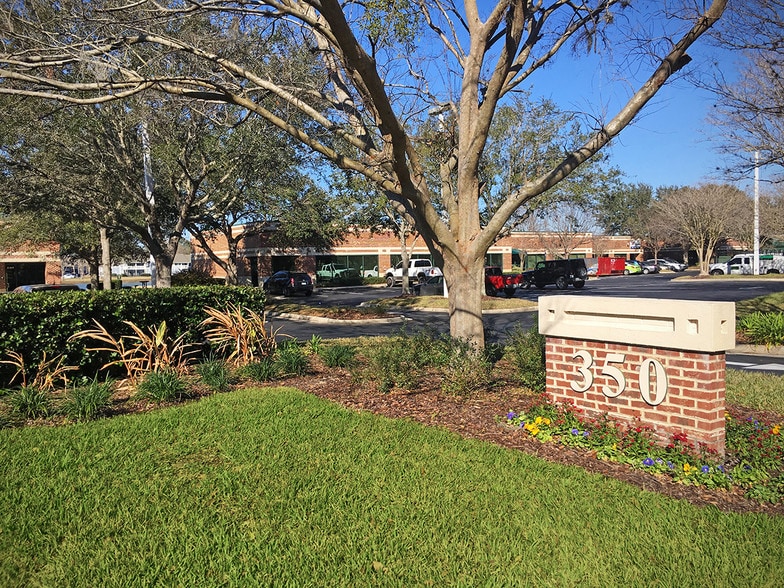 More Photos Of 350 Corporate Way, Orange Park Unknown For Lease
