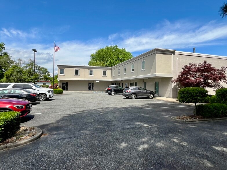 More Photos Of 12284 Warwick Blvd, Newport News Office For Lease