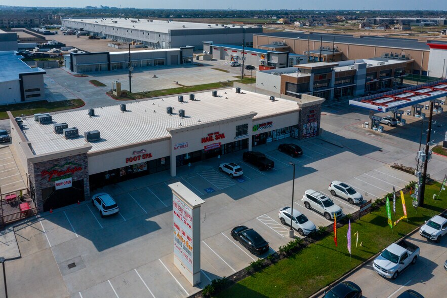 More Photos Of 23135 Morton Ranch, Katy Storefront For Lease
