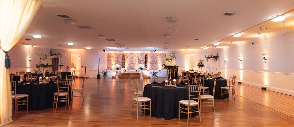 More Photos Of 114 N Lewis St, Monroe Freestanding For Sale