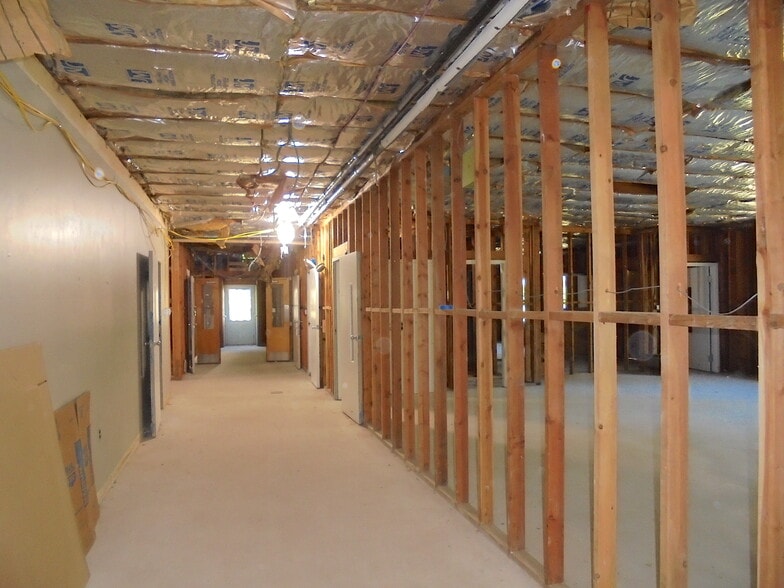 More Photos Of 97 Main St, Vernon Schools For Sale