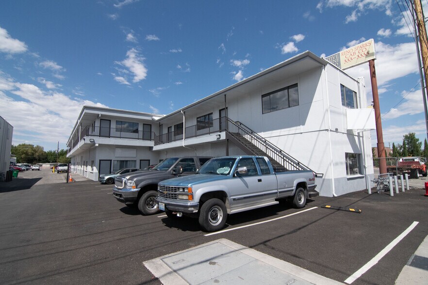More Photos Of 425 Gentry Way, Reno Office For Lease