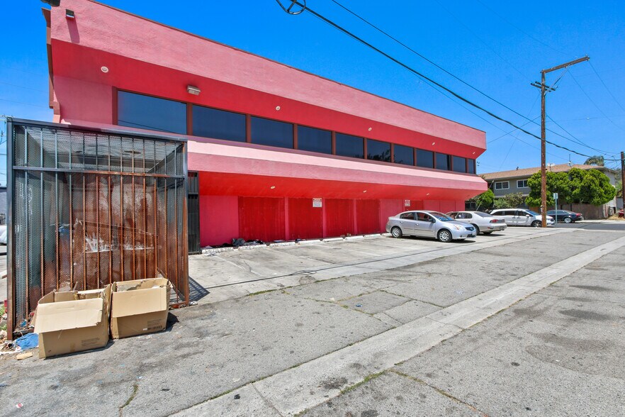 More Photos Of 7226 Sepulveda Blvd, Van Nuys Coworking Space