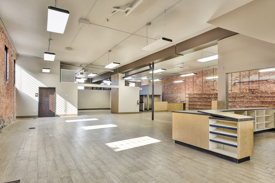 More Photos Of 1309-1311 1st St S, Nampa Storefront Retail Office For Sale