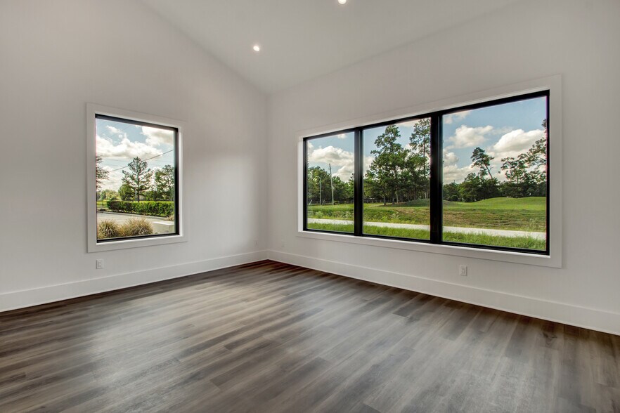 More Photos Of 9070 Gleannloch Forest Dr, Spring Medical For Lease