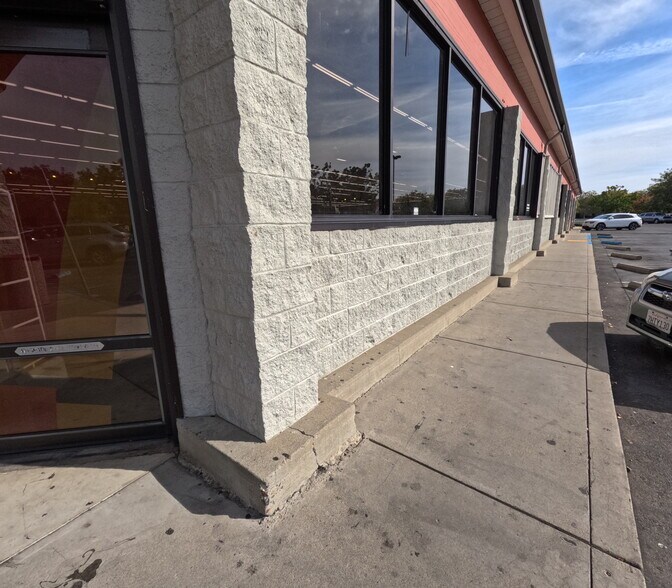 More Photos Of 8539 Elk Grove Blvd, Elk Grove Freestanding For Lease