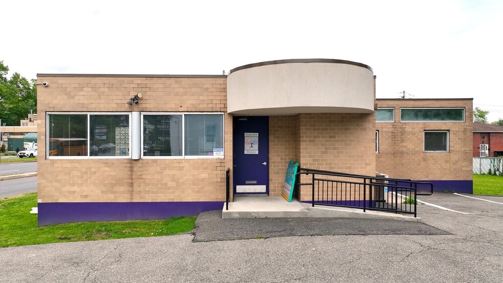 Primary Photo Of 2176 Central Park Ave, Yonkers Medical For Sale