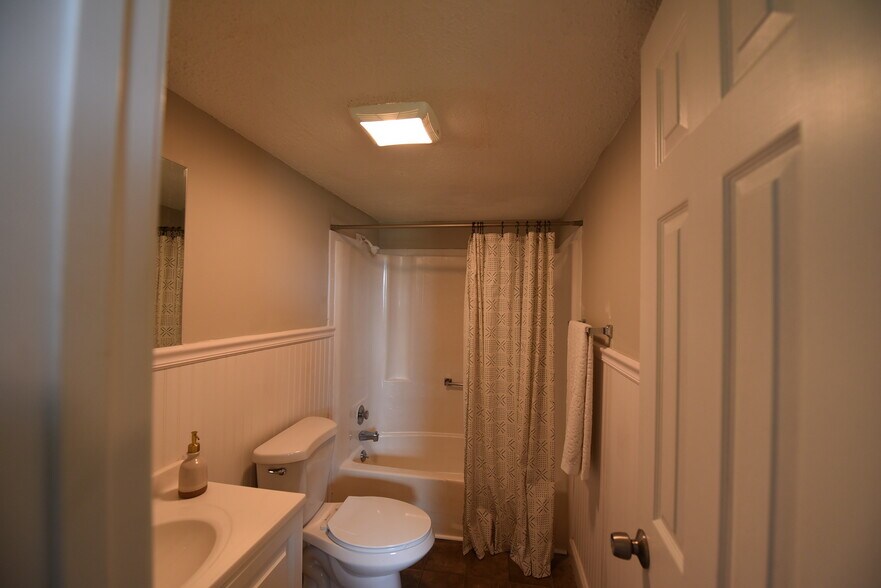 More Photos Of 4848 Scheel Rd, Knoxville Apartments For Sale