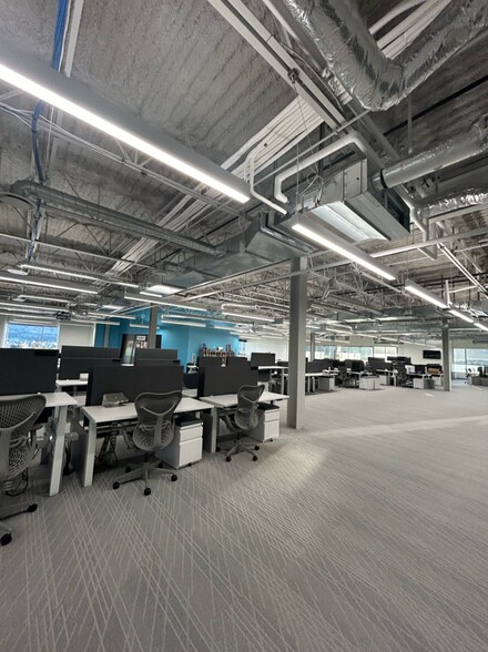 More Photos Of 2570 W 600 N, Lindon Office For Lease