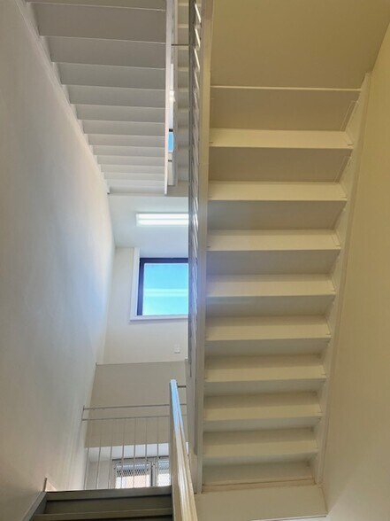 More Photos Of 405-407 Gates Ave, Brooklyn Loft Creative Space For Lease