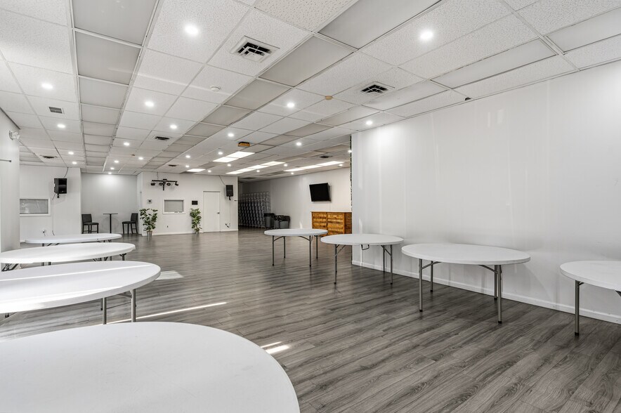 More Photos Of , Pottstown General Retail For Sale
