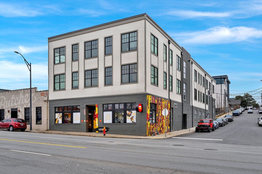 More Photos Of 900 Main St, Nashville Storefront Retail Office For Lease