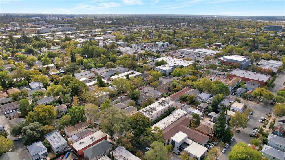 More Photos Of 2320 P St, Sacramento Apartments For Sale
