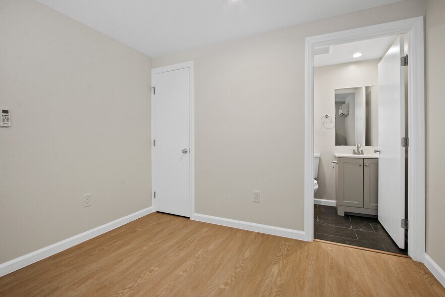 More Photos Of 2364-2370 Lime Ave, Long Beach Multifamily For Sale
