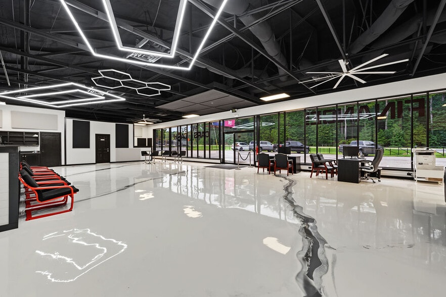 More Photos Of 957 Highway 85 S, Fayetteville Auto Dealership For Sale