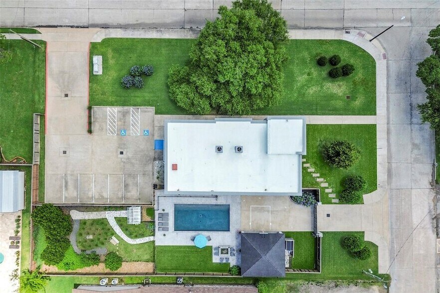 More Photos Of 316 Morningside Dr, Friendswood Loft Creative Space For Sale