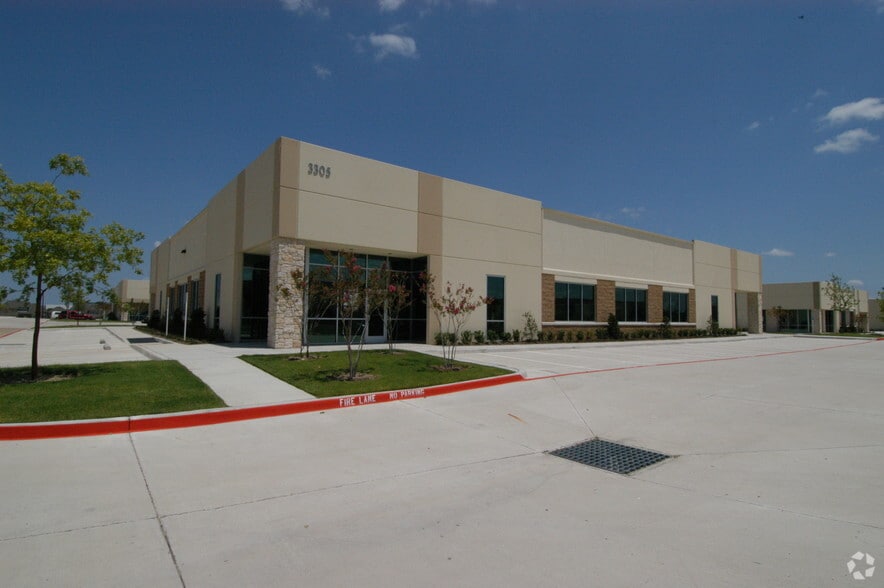 More Photos Of 3305 Matrix Dr, Richardson Research And Development For Sale