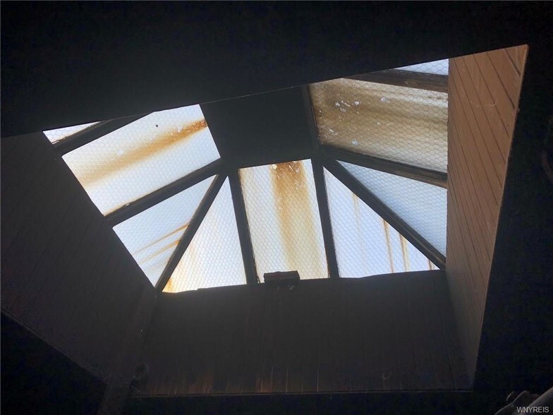 More Photos Of 294 W Ferry St, Buffalo Restaurant For Lease