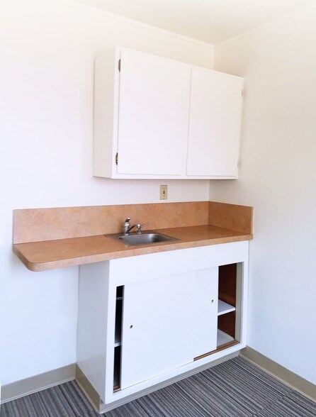 More Photos Of 52 Arch St, Redwood City Medical For Lease
