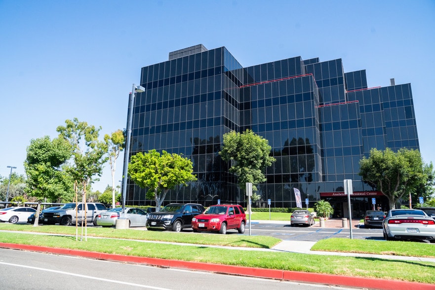 More Photos Of 1801 W Romneya Dr, Anaheim Office Residential For Lease