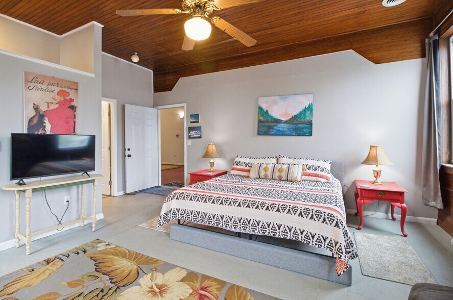More Photos Of 437 William Ave, Davis Storefront Retail Residential For Sale
