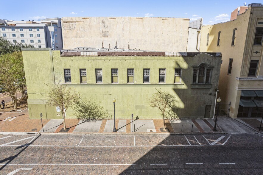 More Photos Of 1001 N Franklin St, Tampa Storefront Retail Residential For Sale