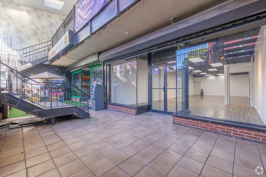 More Photos Of 431-435 South St, Philadelphia Restaurant For Lease