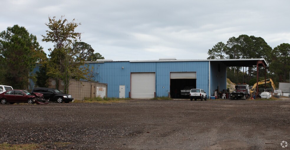 More Photos Of 310 Mealy St, Atlantic Beach Warehouse For Lease