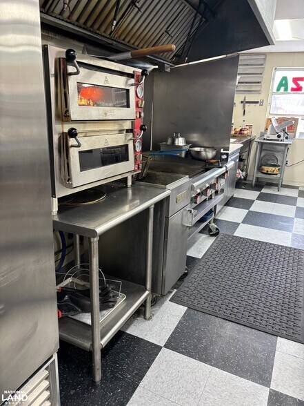 More Photos Of 20835 Nanticoke Rd, Bivalve Convenience Store For Sale