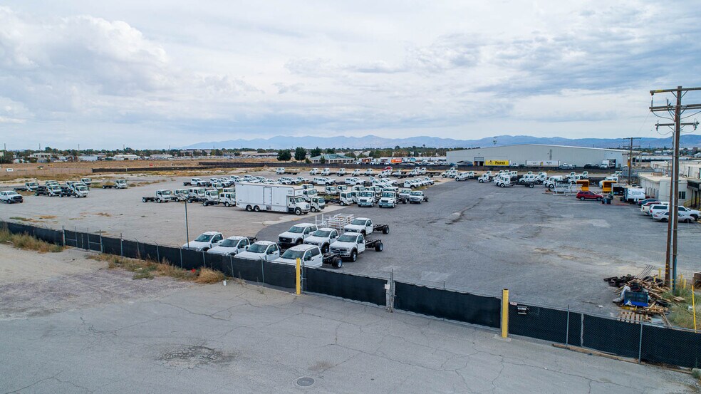 More Photos Of 444 W Avenue H6, Lancaster Land For Lease