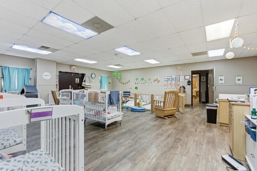 More Photos Of 1600 Alex Dr, Wilmington Daycare Center For Sale