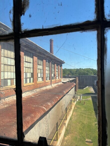 More Photos Of 117 Corinth Rd, Hogansville Warehouse For Sale