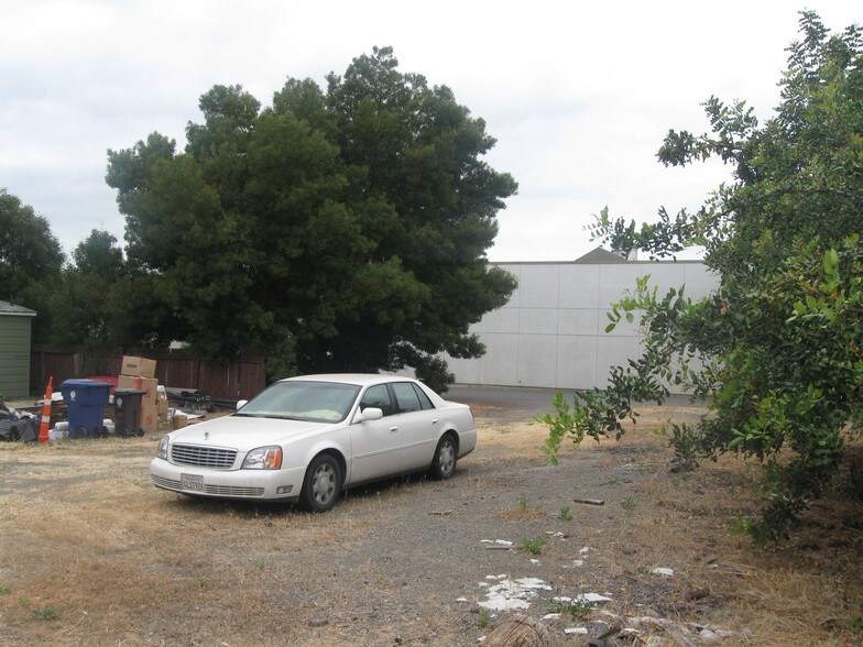 More Photos Of 3210 Castro Valley Blvd, Castro Valley Storefront Retail Residential For Lease