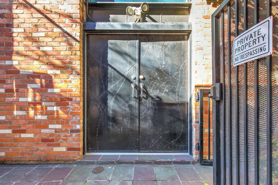 More Photos Of 1801 Laws St, Dallas Office Residential For Lease