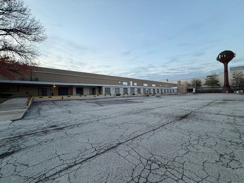 More Photos Of 1007-1011 W Butler St, Philadelphia Distribution For Sale