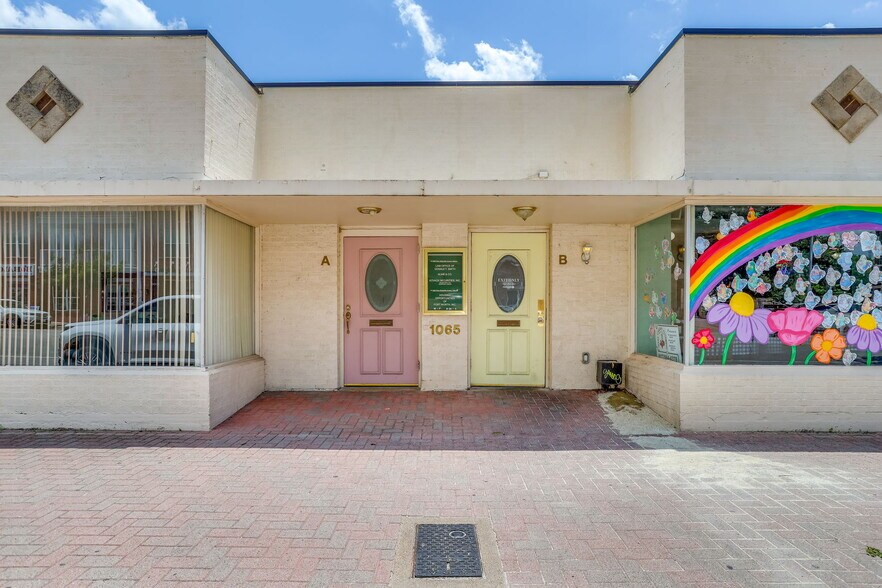 More Photos Of 1065 W Magnolia Ave, Fort Worth Office For Lease