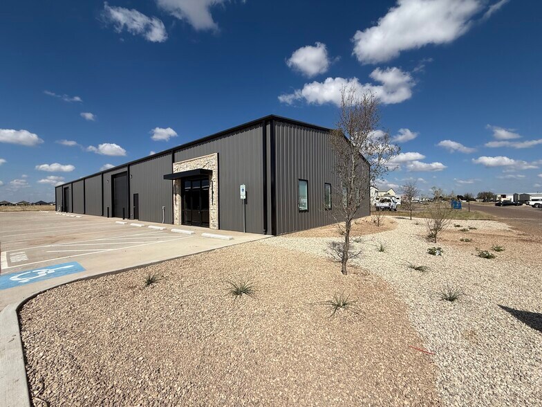 Primary Photo Of 8810 Valencia Ave, Lubbock Unknown For Lease