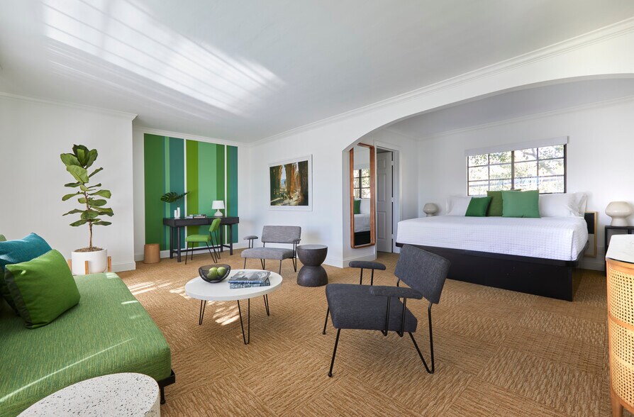 More Photos Of 288 E Camino Monte Vis, Palm Springs Hotel For Sale