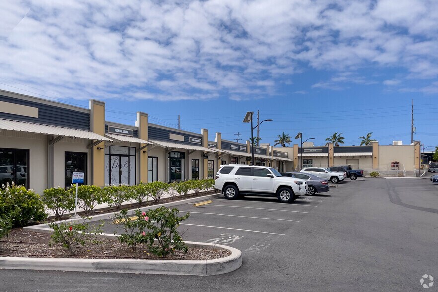 More Photos Of 74-5563 Kaiwi St, Kailua Kona Freestanding For Lease