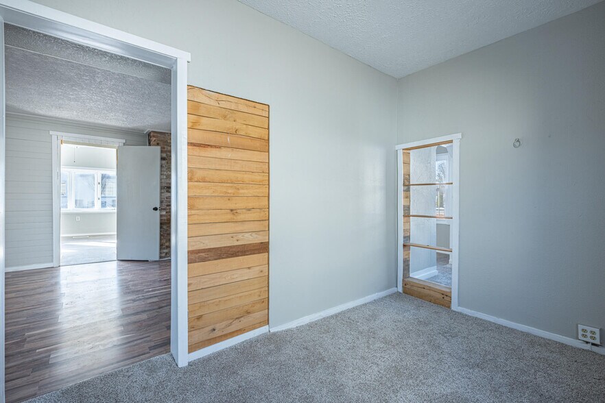 More Photos Of 2 N 2nd St, Fairborn Office For Sale